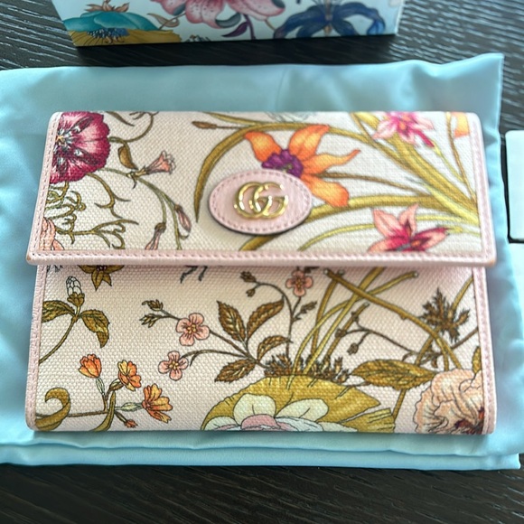 Limited Edition Gucci Marmont Wallet💕🌸🌺🌷 - Picture 2 of 13